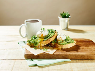 Smashed avocado on toast