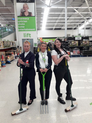 VE Day celebrations at Great Bridge | Asda Great Bridge