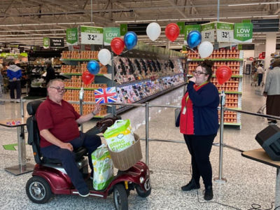VE Day singing | Asda Small Heath