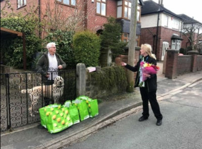 Pharmacy colleague Amanda goes above and beyond to help vulnerable in lockdown | Asda Tunstall