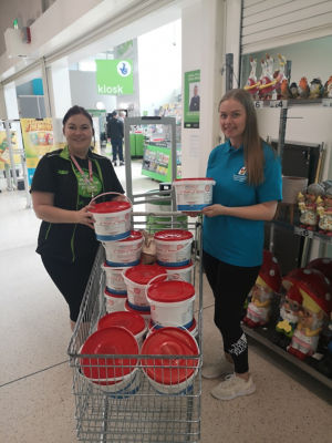 Donation to Ronald MacDonald House Birmingham | Asda Barnes Hill