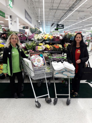 Gingerbread Cottage playgroup receives  donation of craft items | Asda Oadby