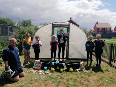 Green-fingered pupils | Asda Boston