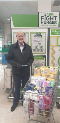 Customer donates to food bank  | Asda Falkirk