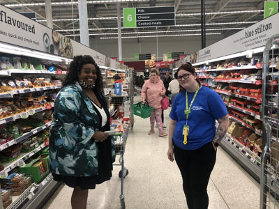 Famous face calls in at Asda Chelmsley Wood | Asda Chelmsley Wood