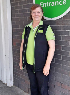 Asda Thornaby colleague Linda celebrates 50 years' service | Asda Thornaby