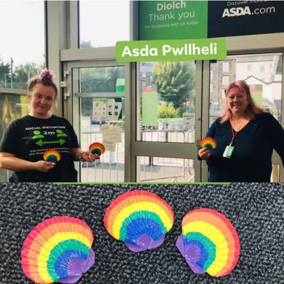 Lovely gesture during NHS priority shopping hour | Asda Pwllheli