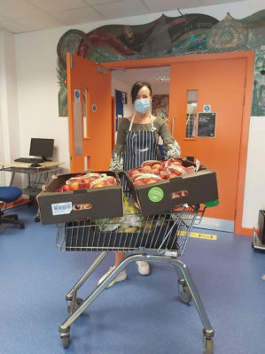 Working with The Kindle Centre to give fresh fruit to families  | Asda Hereford