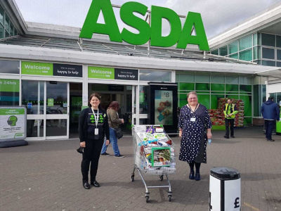 Donation to Loanhead Primary School | Asda Kilmarnock