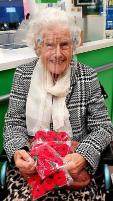 Asda Worcester customer Beatrice Furlong knits poppies for the Poppy Appeal