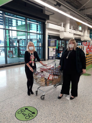 Children's Centre donation | Asda Barry