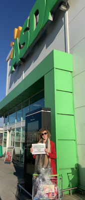Chocolate hampers for Bredgar Primary School | Asda Sittingbourne