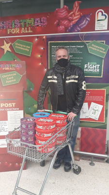 Our lovely local vicar Dave came in to collect tubs of sweets 🎅 | Asda Coventry