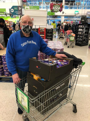 Donations to Tipton Foodbank | Asda Great Bridge