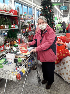 CHRISTMAS CARDS IN THE COMMUNITY  | Asda Reddish