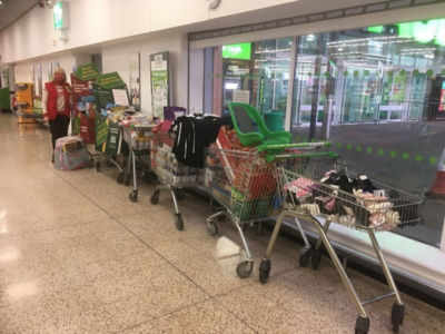 Dyce Colleagues donate to local Foodbank. | Asda Dyce