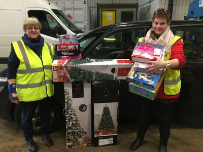 Supporting The Salvation Army at Christmas  | Asda Swindon Haydon
