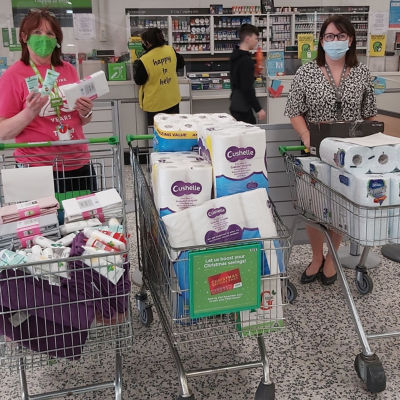 Willow Wood Hospice receives a Supporting Communities Grant from Asda Ashton | Asda Ashton