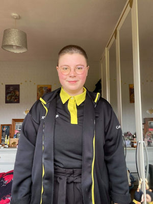 Chloe shaves her head | Asda Rugby