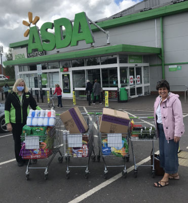 Mere Primary School receive supporting communities grant | Asda Gillingham