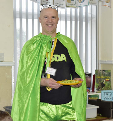 Fruit tasting at Parkham School | Asda Bideford