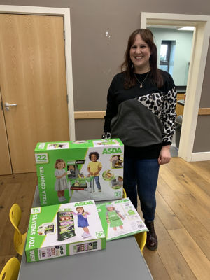 Toy pizza counter's a hit with playgroup | Asda Leamington Spa