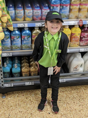 Amelia dresses as Asda colleague like mum Kim Weaver from Asda Waterlooville