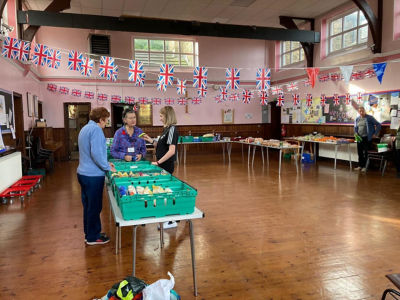 £1,500 Asda Foundation grant to foodbank | Asda Morley