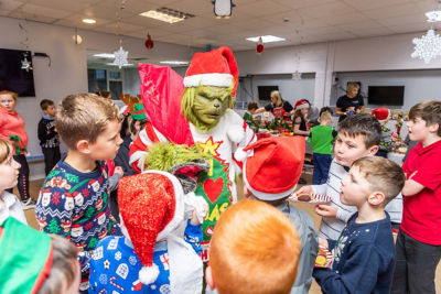 Asda Spreading Christmas Cheer treat for Shaftsbury Youth Club with Asda Arrowe Park