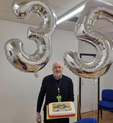 Asda Newmains manager Gerry O'Reilly celebrates 35 years with Asda