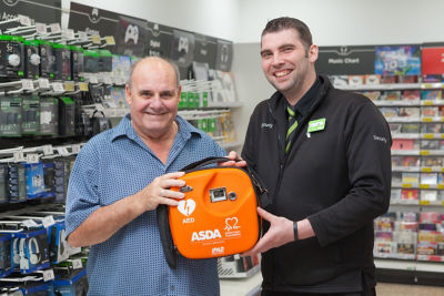 Shopper Steve thanks Asda colleagues for saving his life