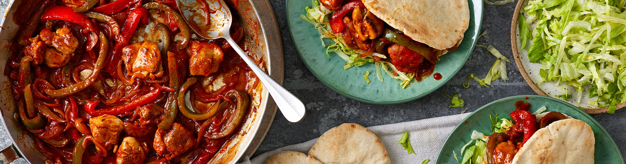 Smoky Chicken Fajita Pittas