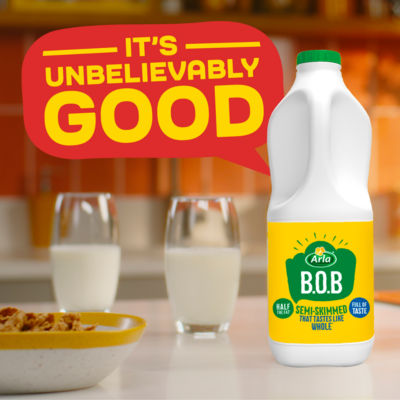 Arla BOB Skimmed Milk 2 Litres – Fat Free, High In Protein, Tastes Like Semi-Skimmed