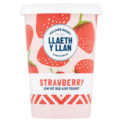 Village Dairy Llaeth Y Llan Low Fat Strawberry Yogurt 450G (L)