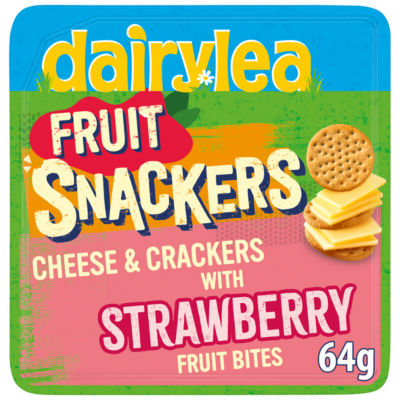 Snackers with Strawberry Fruit Bites 64g