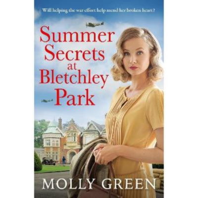Paperback Summer Secrets at Bletchley Park - Molly Green