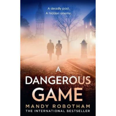 Paperback Dangerous Game - Mandy Robotham
