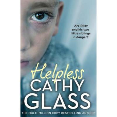 Paperback Helpless - Cathy Glass