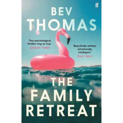 Paperback Family Retreat - Bev Thomas