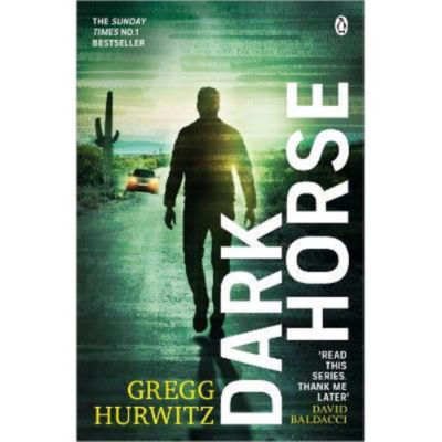 Paperback Dark Horse - Gregg Hurwitz