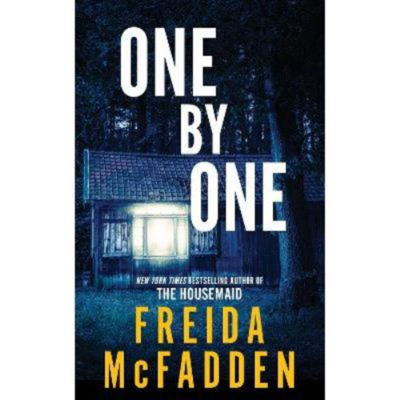 Paperback One by One - Freida McFadden
