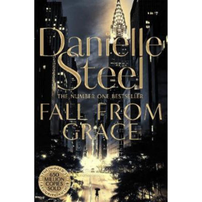 Paperback Fall From Grace - Danielle Steel