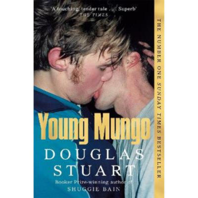 Paperback Young Mungo - Douglas Stuart