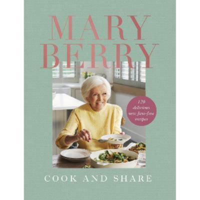 Hardback Cook and Share - Mary Berry
