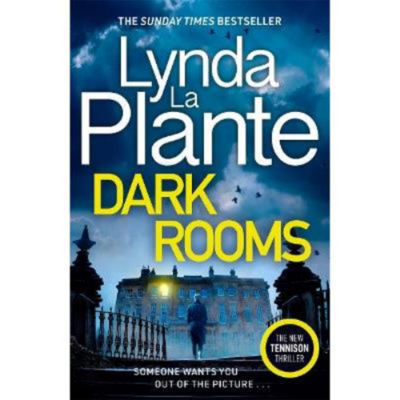Paperback Dark Rooms - Lynda La Plante