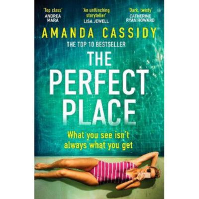 Paperback Perfect Place - Amanda Cassidy