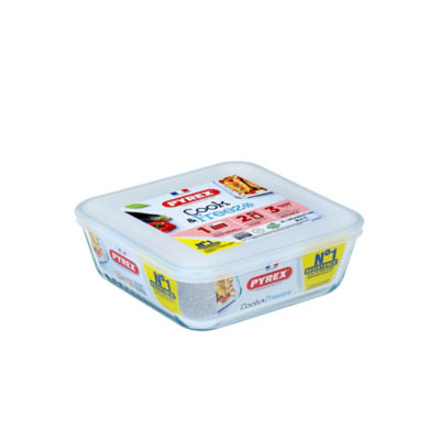 Pyrex Cook and Freeze square dish with lid 2L