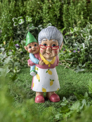 George Home Grandma Piggyback Gnome 12x11x23cm