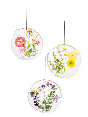 George Home Floral Resin Hanging Décor 10.2x0.7x10.2cm (Styles May Vary)