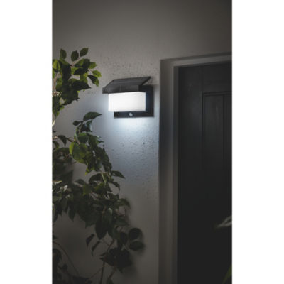 George Home 32 LED Sensor Security Light 21x9x12.2cm